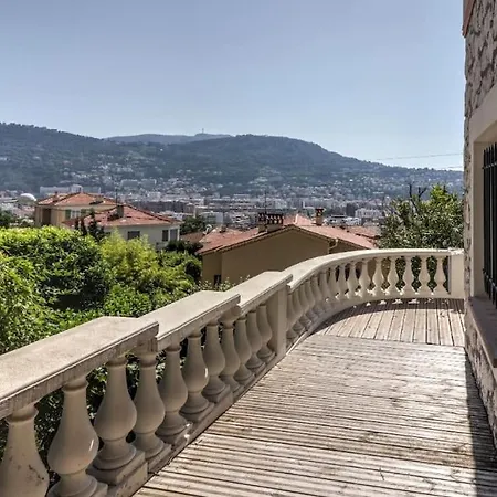 Spacieuse, Totalement Adaptee Aux Normes Pmr * Nice